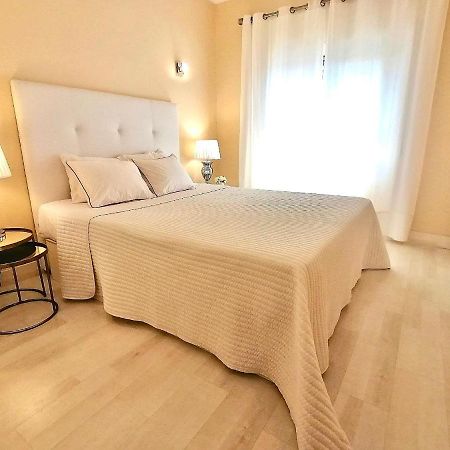 Beachfront Seaview Litoralmar Apt, Fast Wifi, Airco, Pool, Private Parking Портиман Екстериор снимка