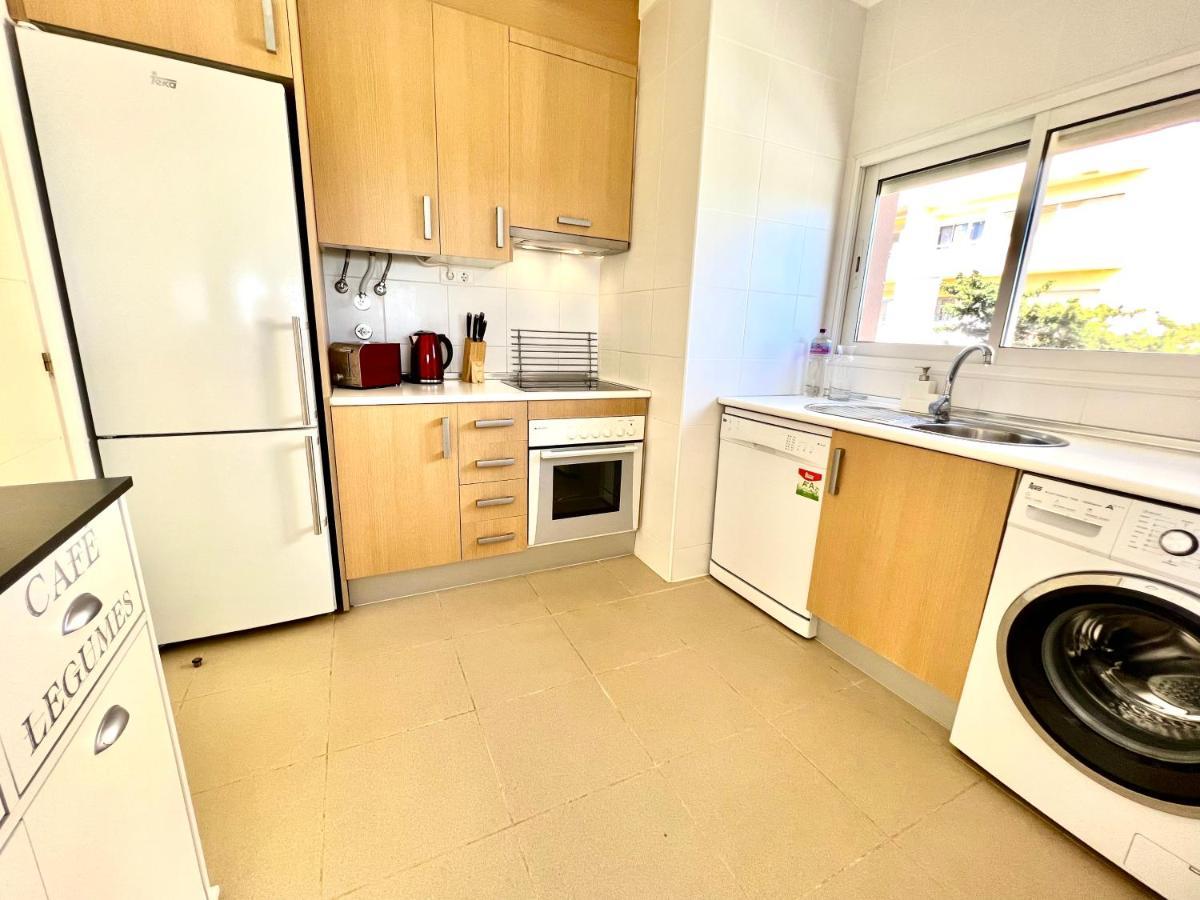 Beachfront Seaview Litoralmar Apt, Fast Wifi, Airco, Pool, Private Parking Портиман Екстериор снимка